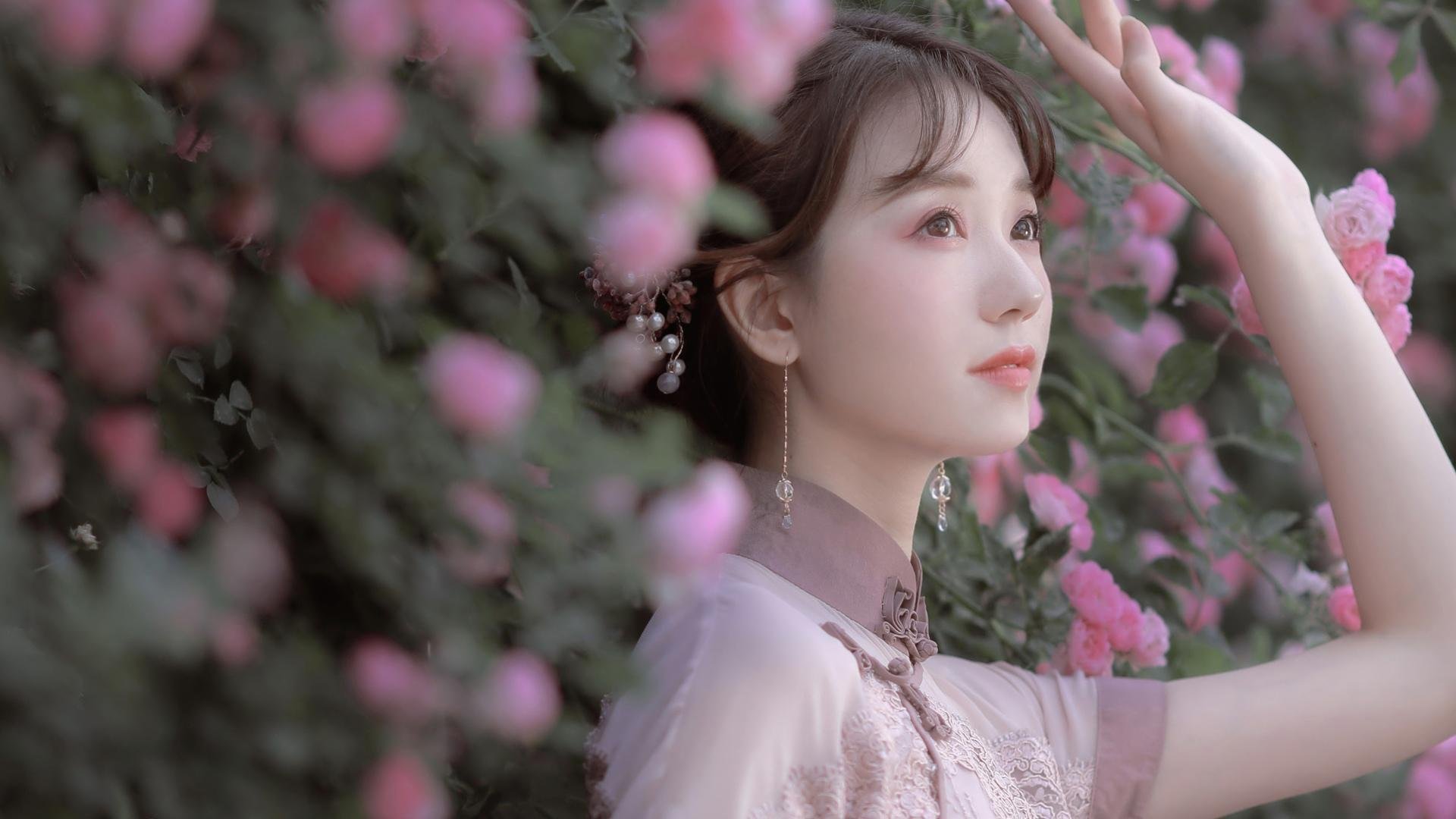 随机青训专家团队在基层社区开展实地指导，推动理念落地生根，青年训练营活动策划