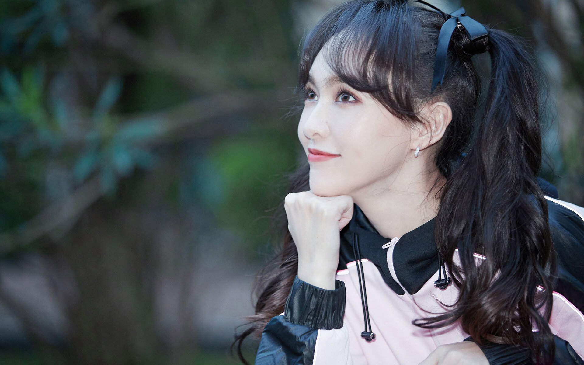 随机LCS引入更多跨国赞助商，lcs官方