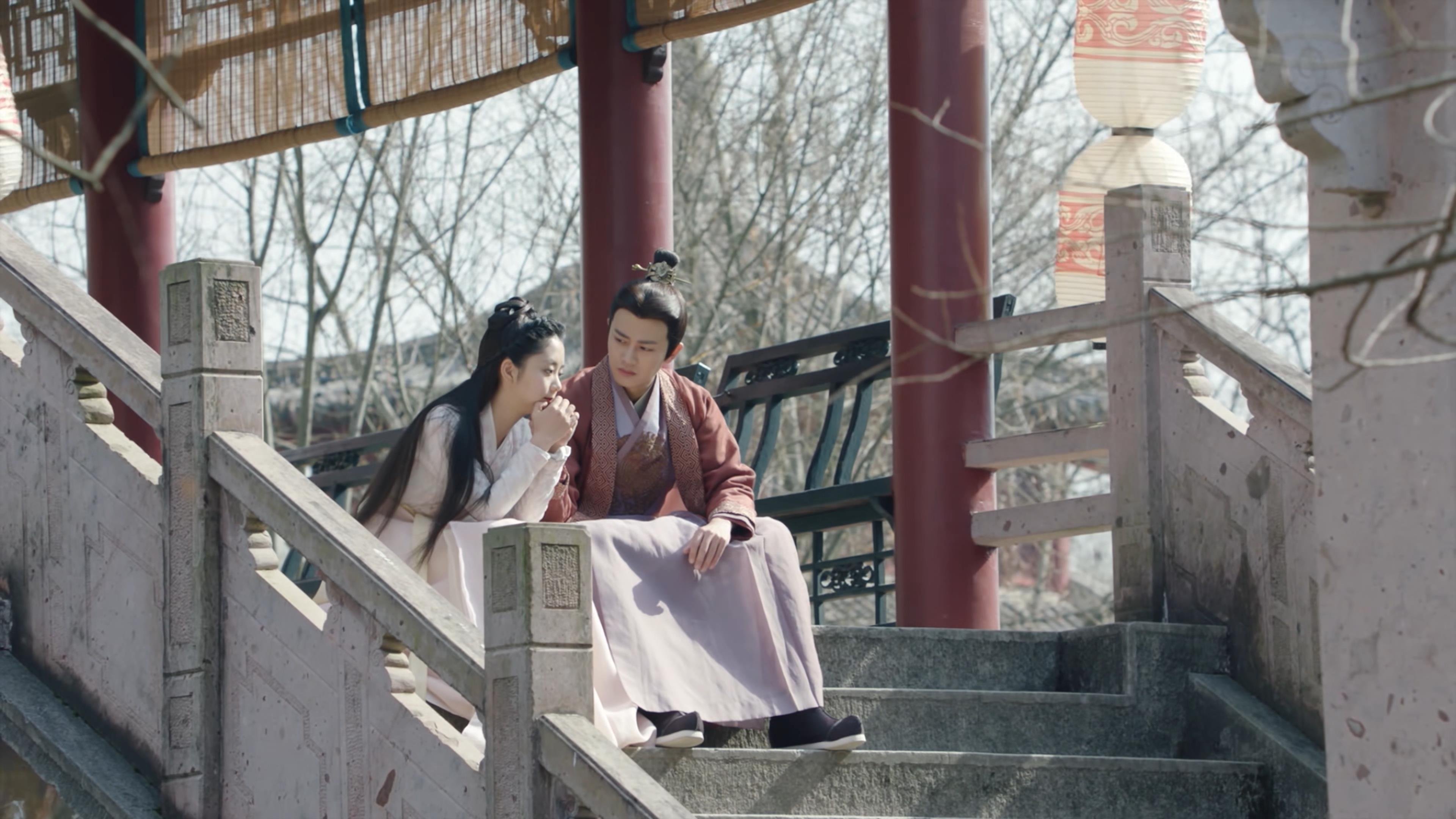 九游下载中心-国足落点传球与球员跑位默契度对比,国足点球踢飞