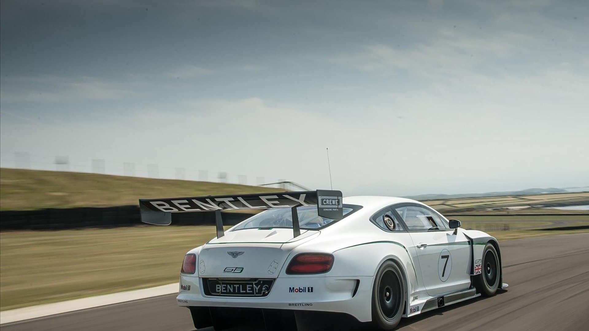 九游登录入口-公牛邀请前球员回访训练营分享经验，公牛队官网